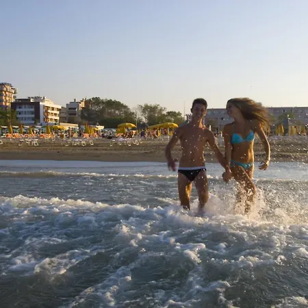 Noha 3* Ριτσιόνε